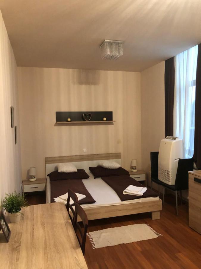 Quiet -Residential Area 2 Bedroom+Living Room Apartment Szombathely Exterior foto
